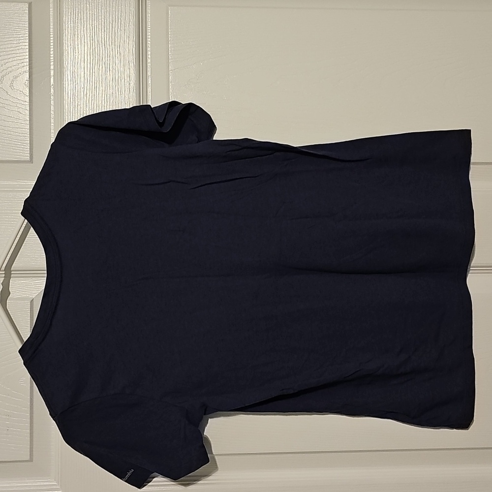 Columbia Navy Graphic T-Shirt. Size S. - Picture 3 of 3